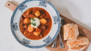 Discover the secrets of Hungarian goulash with Catherine Fulvio