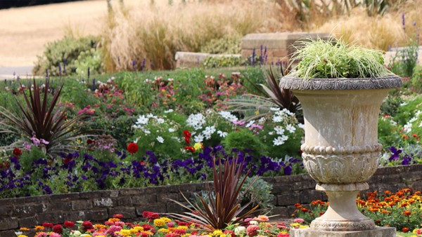 Art in the Park in Wimbledon with guide Anna Targett and sculptor Tim Norris