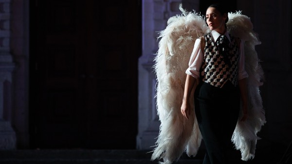 Anne Diamond learns about Opera Holland Park with Director and Chief Executive James Clutton and soprano Kezia Bienek