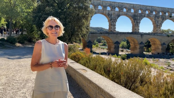Marvel at the art of Arles and uncover the history behind Avignon’s rambling maze of Gothic architecture