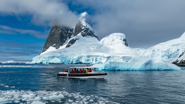 Gain insight into our onboard Science Lab with Viking’s Dr. Daniel Moore