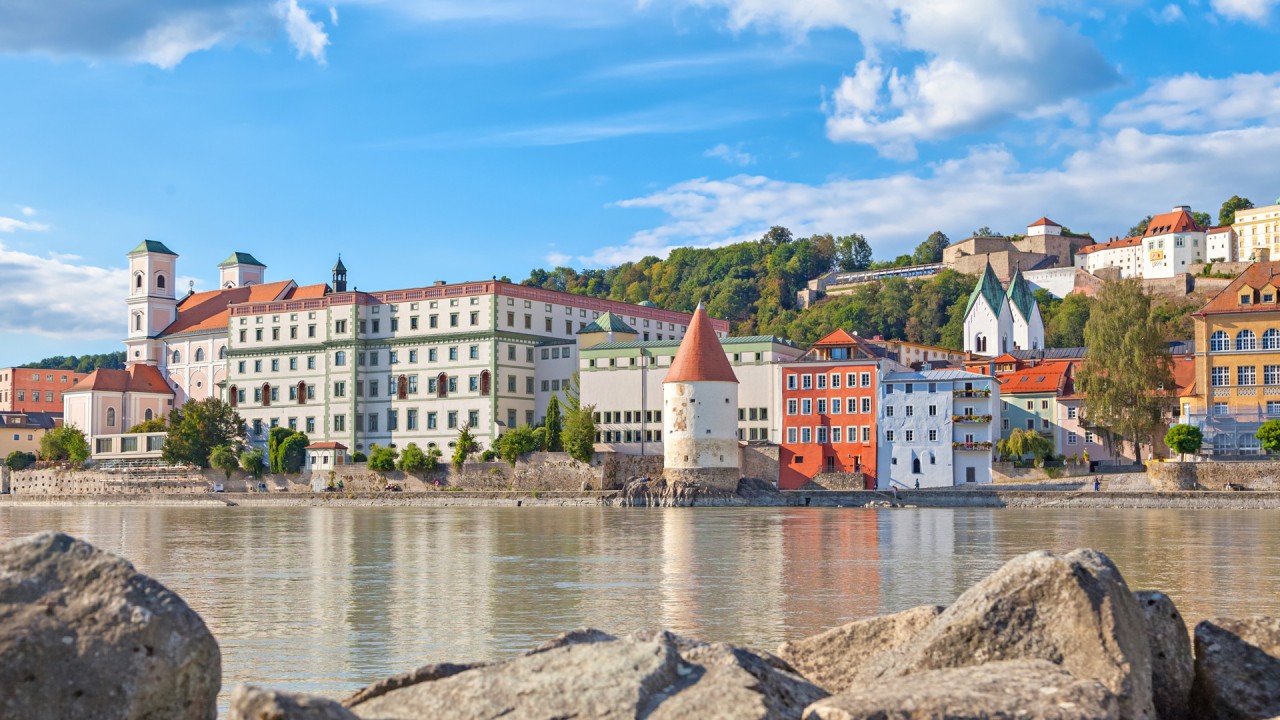 Explore charming Passau with tour guide Dorothea Lechner)