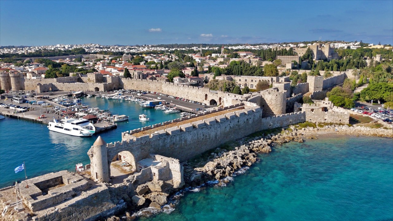 Uncover the rich history of Rhodes with Vangelis Zervogiannis)