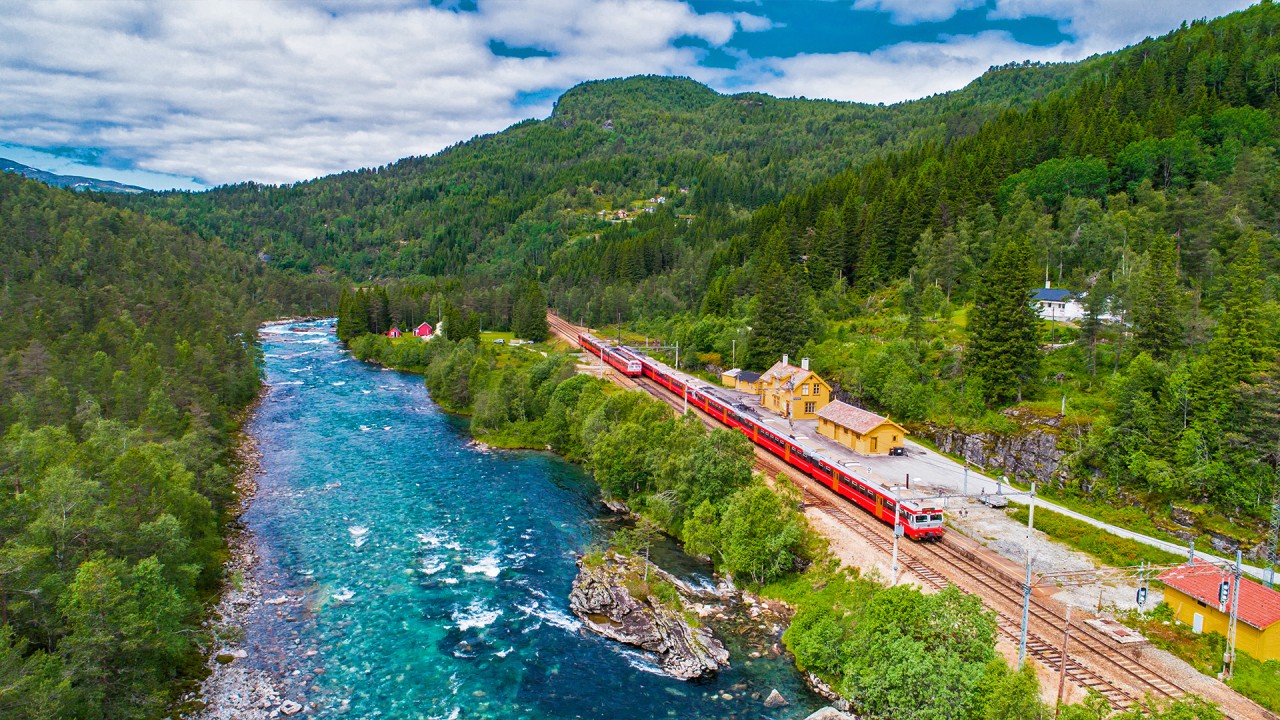 Immerse yourself in Oslo and embark on a scenic rail journey with Alastair Miller)