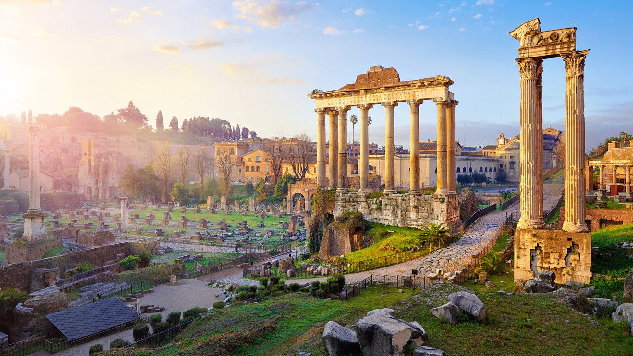Uncover the history, monuments and myths of the “Eternal City” with Jean Newman Glock)
