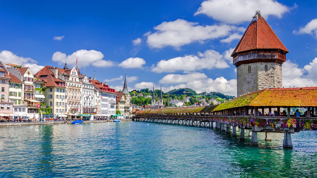 Take a closer look at the pre and post land extensions available on our Rhine River itineraries)