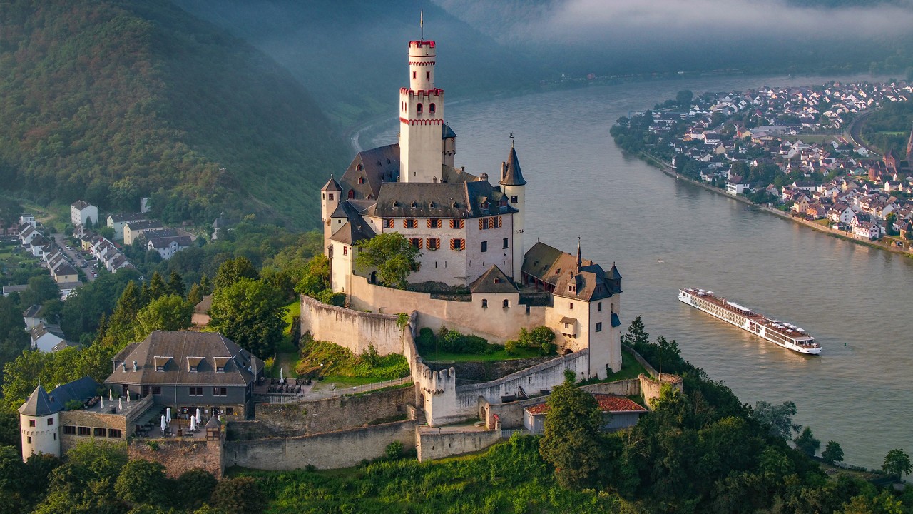 Sail along the Middle Rhine with photographer Alastair Miller)